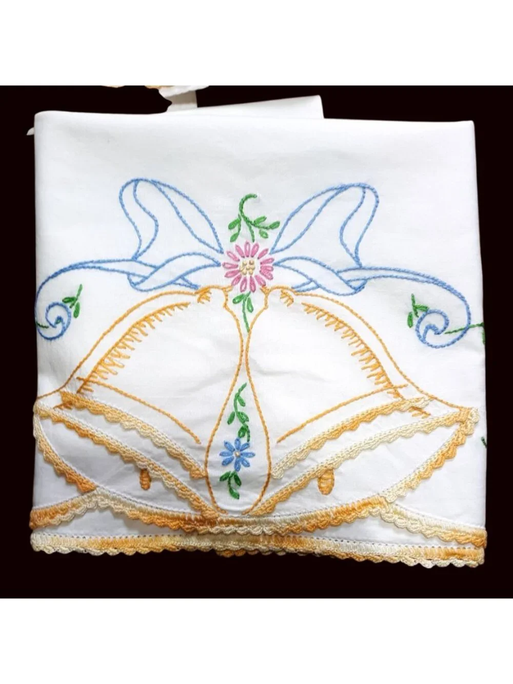 Vintage Embroidered Pillowcases Floral Design Crochet Trim - Set Of 2 - 20